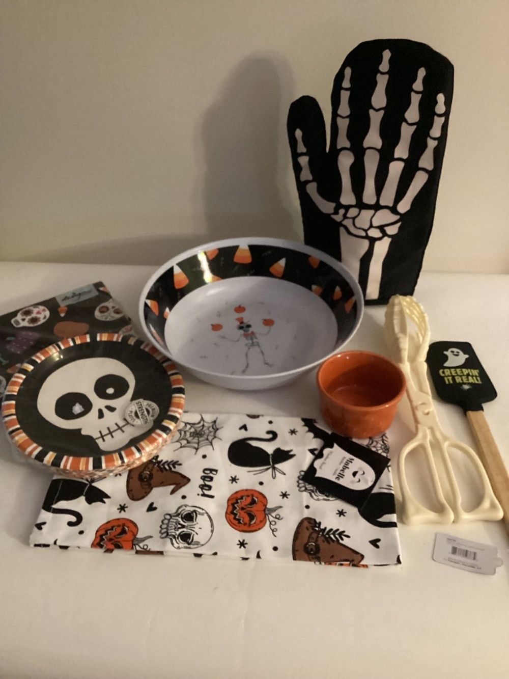Lot of 8 new Halloween Party Kitchen Accessories